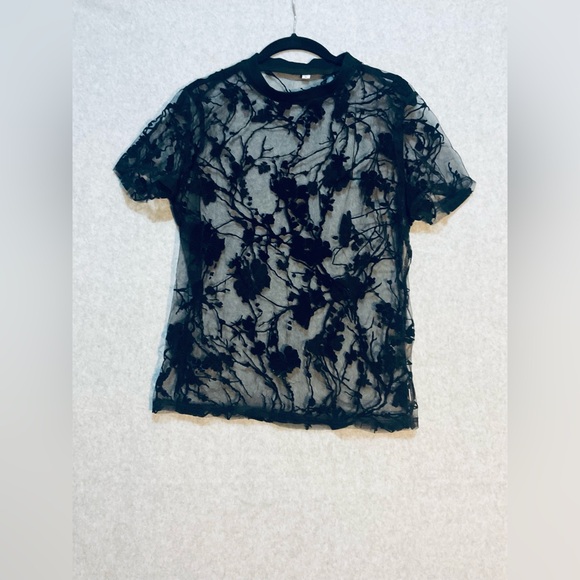 Tops - Black Floral Mesh Sheer Top Embroidery Flocked Gothic Romantic Size M